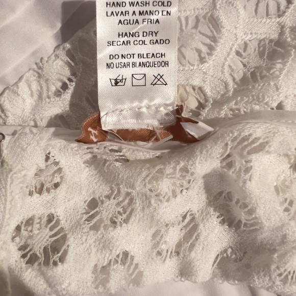 A363 HWA Apparel Romantic Core White Lace Peplum Top One-Shoulder Sleeve NWOT L - Picture 6 of 6